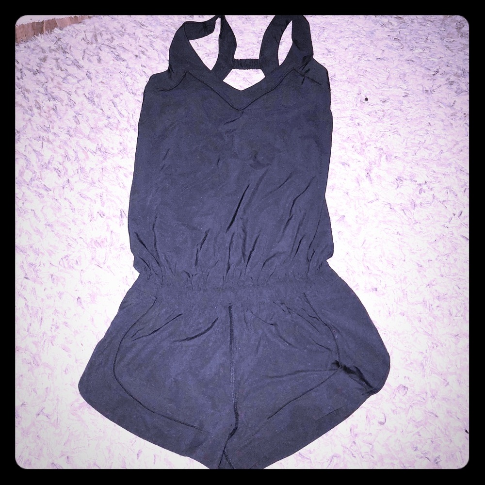 Black lululemon jumper